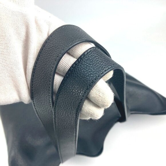 GUCCI Black Leather Shoulder Bag - Picture 9 of 12